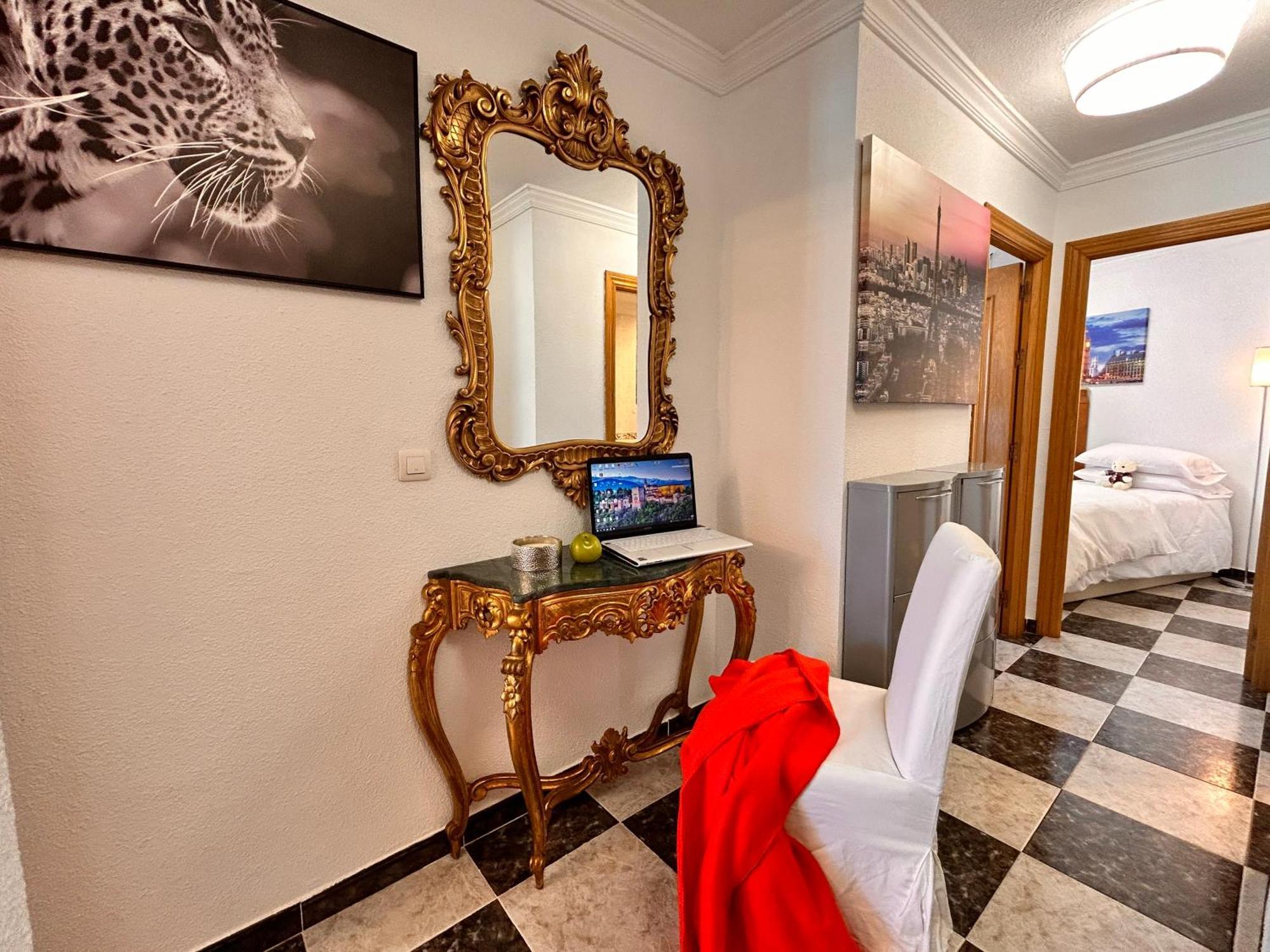 Iberos Royal Apartamento La Zubia  Exterior foto